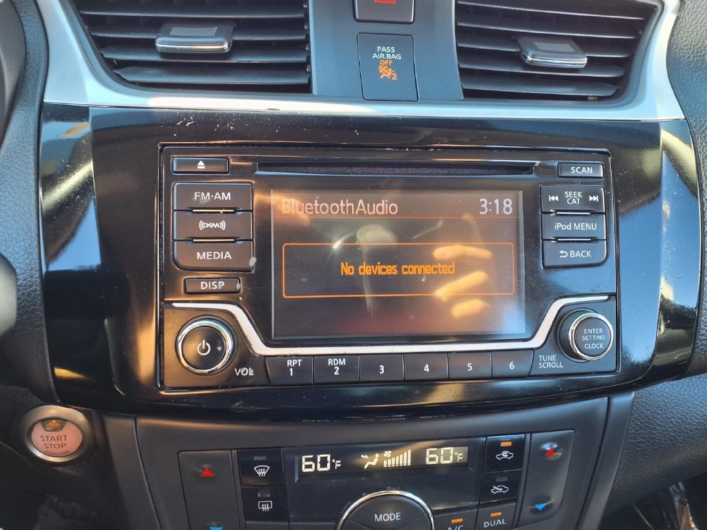 Used 2018 Nissan Sentra SV FWD image 8