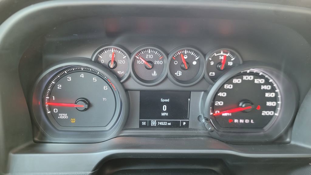 Used 2021 Chevrolet Silverado 1500 Custom w/ LPO, Dark Essentials Package image 19