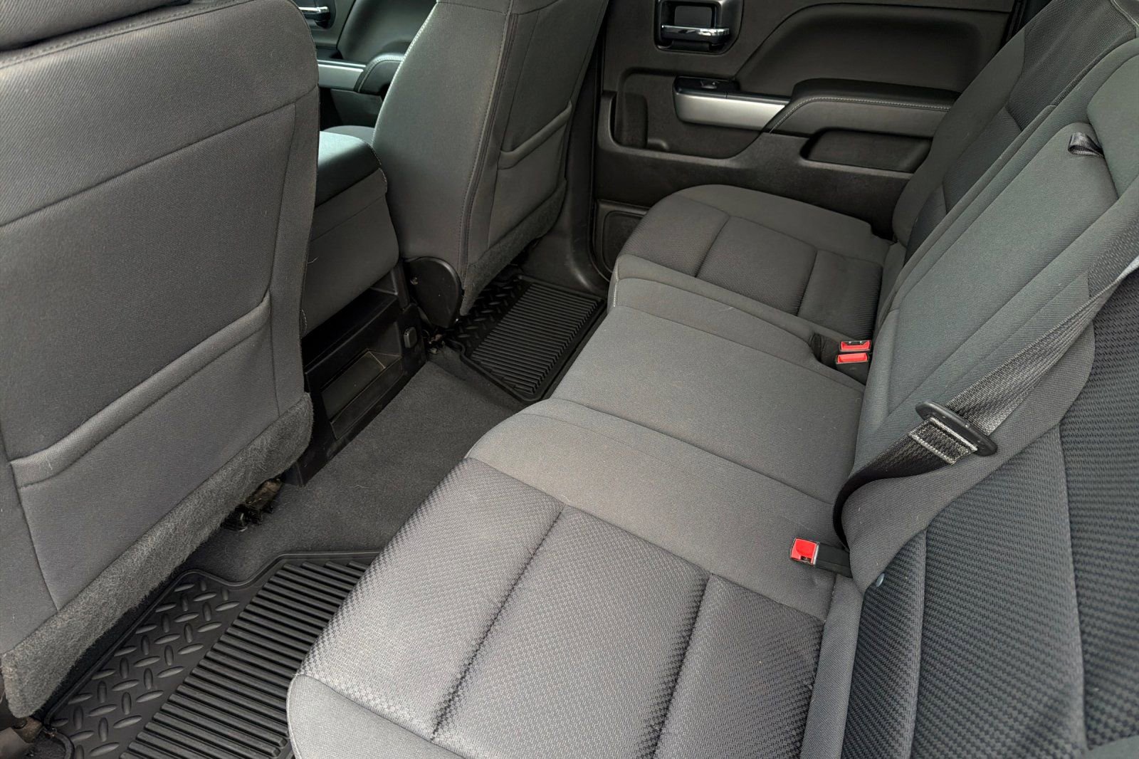 Used 2018 Chevrolet Silverado 1500 LT w/ All Star Edition image 13