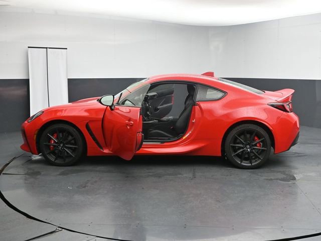 Used 2025 Toyota GR86 Premium w/ Performance Package RWD image 38