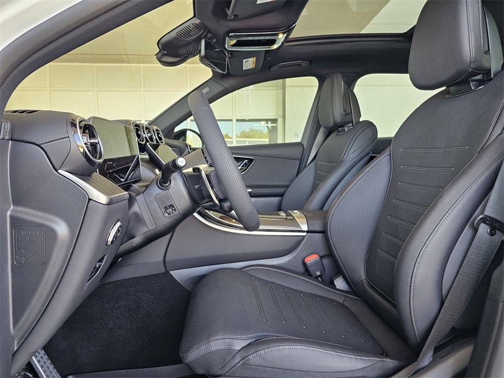 Used 2025 Mercedes-Benz GLC 43 AMG 4MATIC image 15