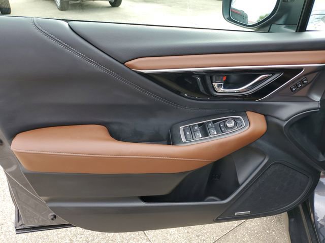 Used 2025 Subaru Outback Touring XT w/ Popular Package #2 image 19