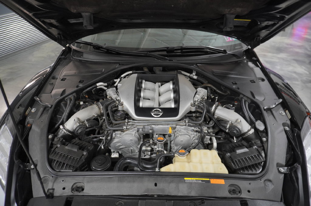 Used 2009 Nissan GT-R Premium AWD/4WD image 32