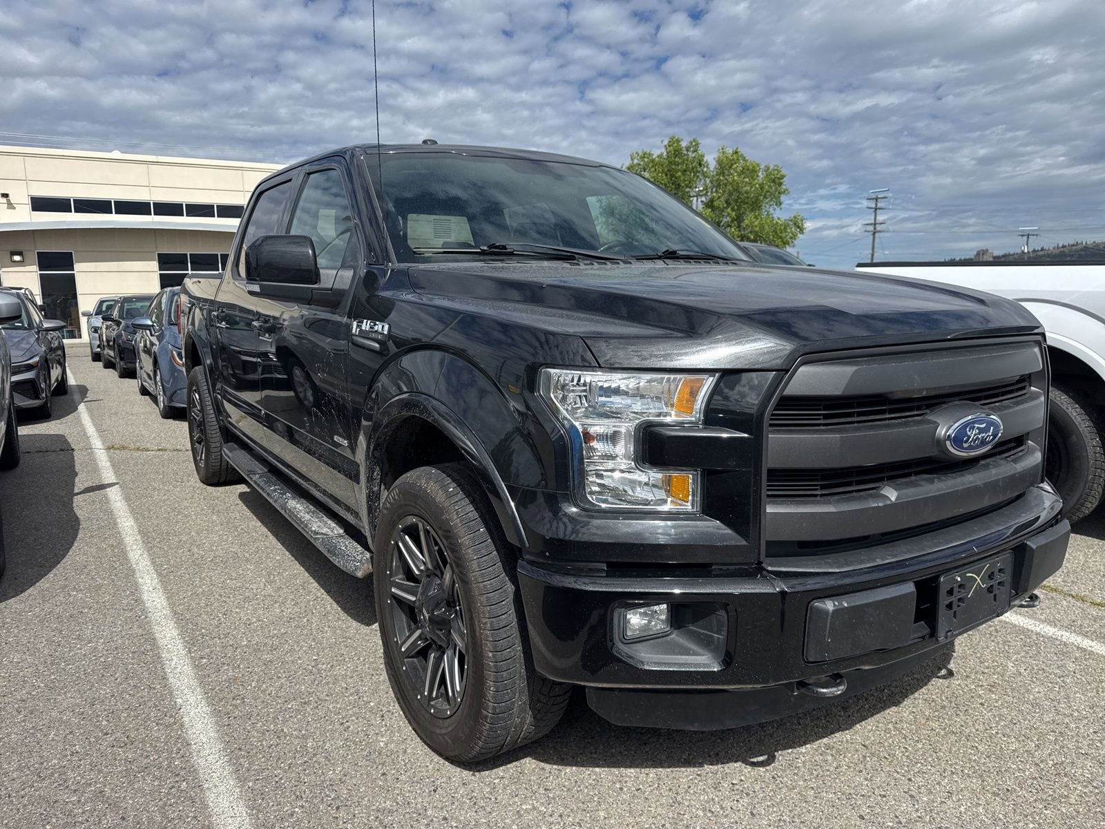 Used 2015 Ford F150 Lariat w/ Equipment Group 501A Mid AWD/4WD image 3