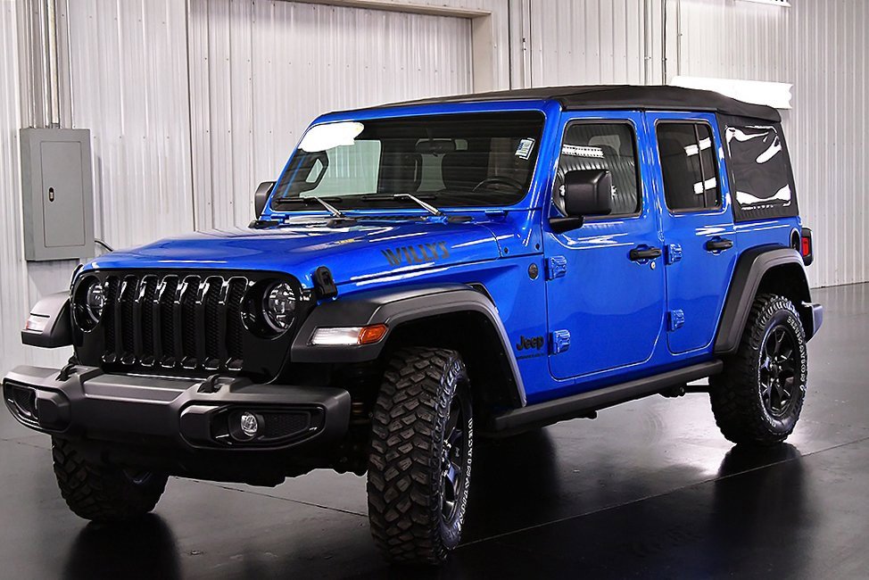 Used 2023 Jeep Wrangler Willys image 3