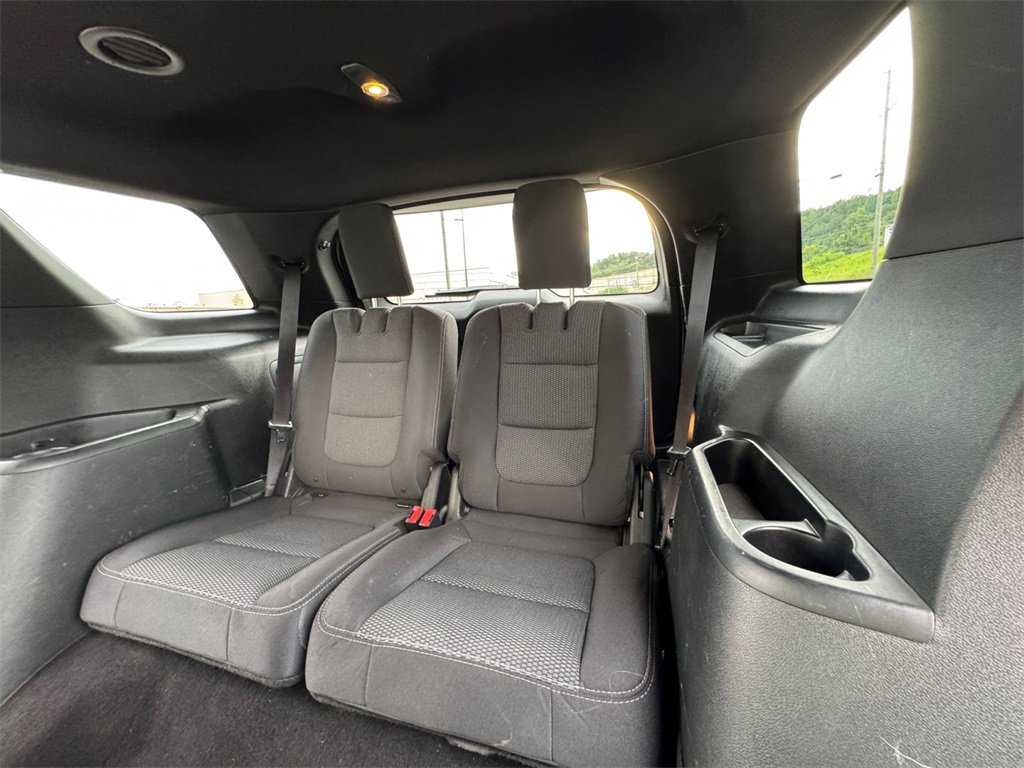 Used 2019 Ford Explorer XLT image 29
