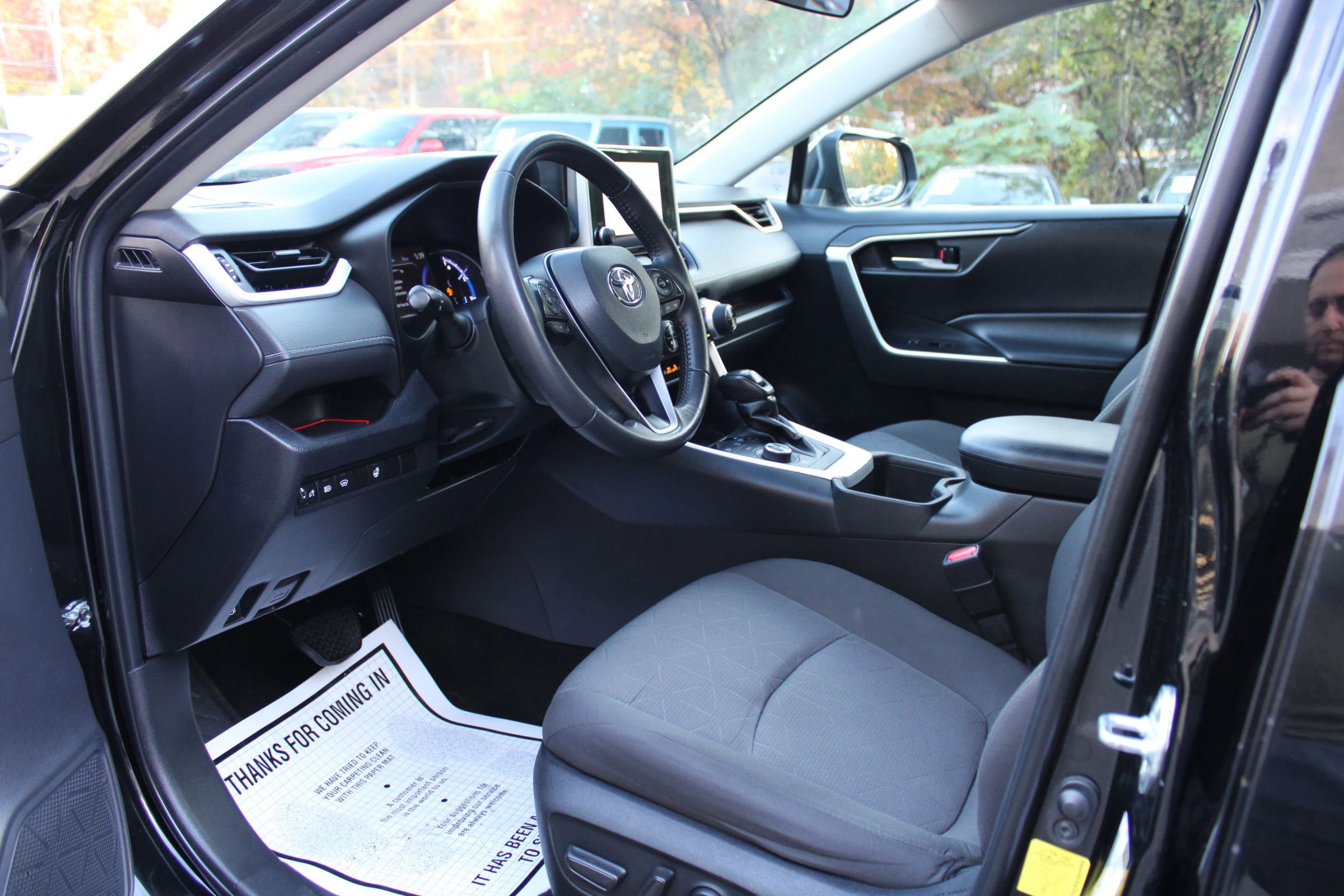 Used 2023 Toyota RAV4 XLE w/ XLE Grade Weather Package AWD/4WD image 16