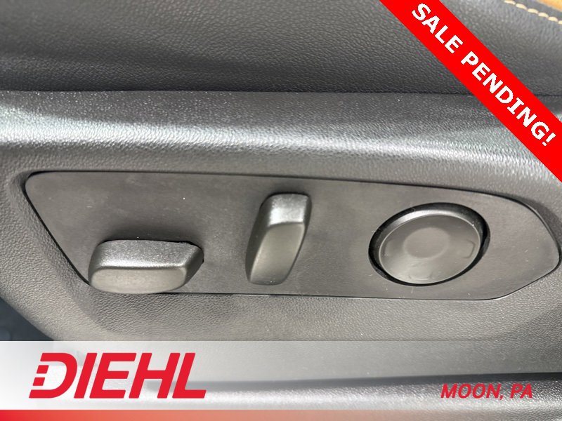 Used 2024 GMC Yukon AT4 w/ AT4 Premium Package image 26