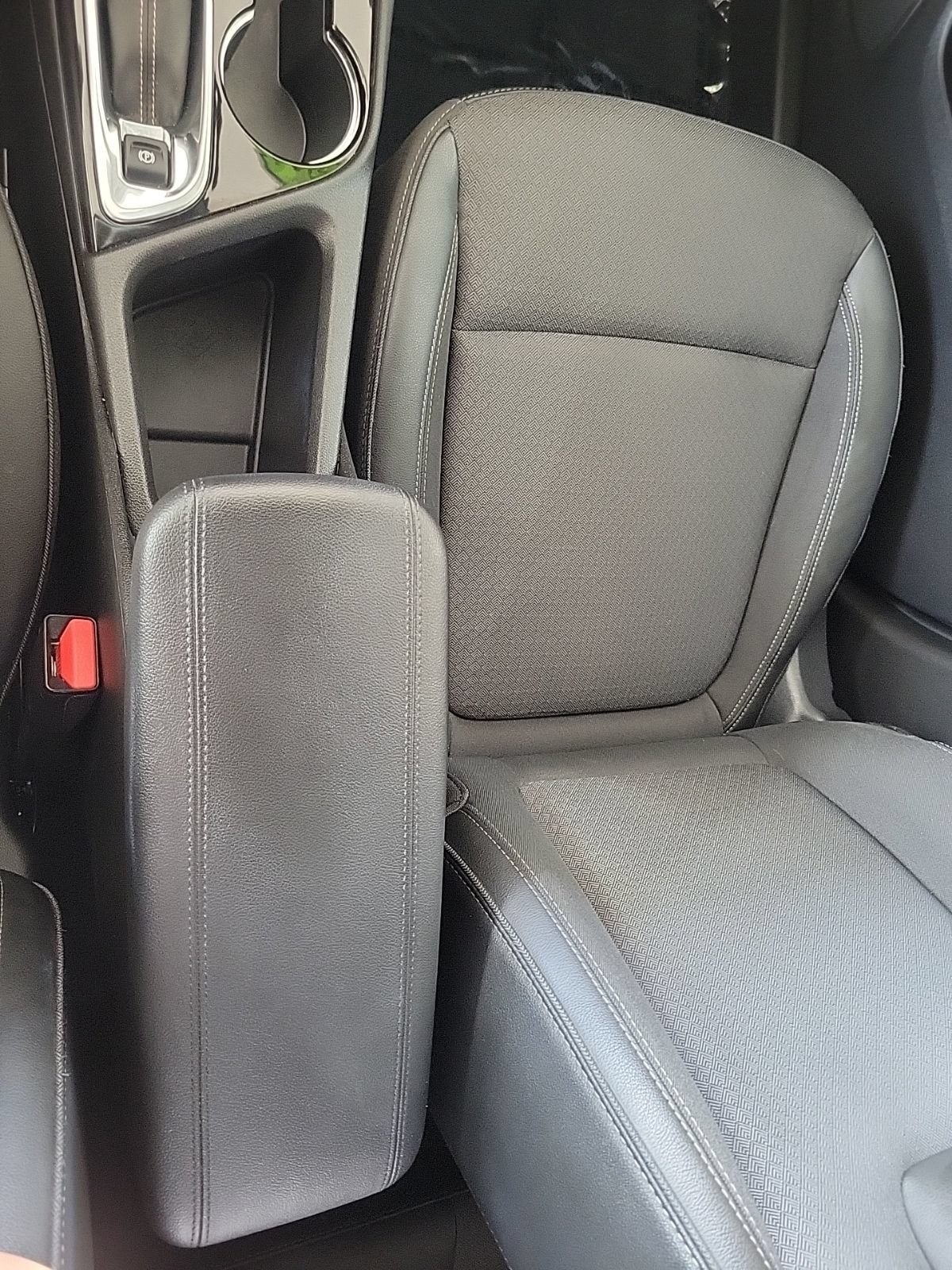 Used 2022 Buick Encore GX Preferred w/ Cold Weather Comfort Package FWD image 22