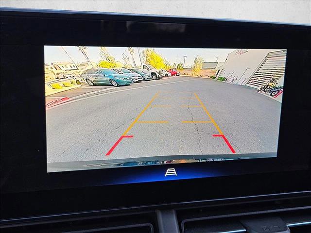 Used 2025 Chevrolet Trax LT w/ Driver Confidence Package FWD image 13