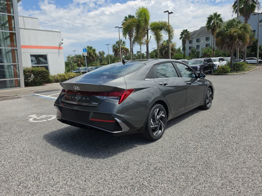New 2026 Hyundai Elantra Limited FWD image 7