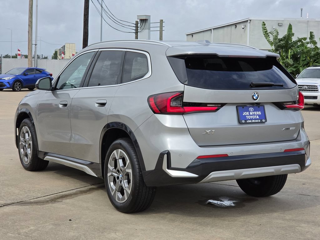 Used 2025 BMW X1 xDrive28i AWD/4WD image 7
