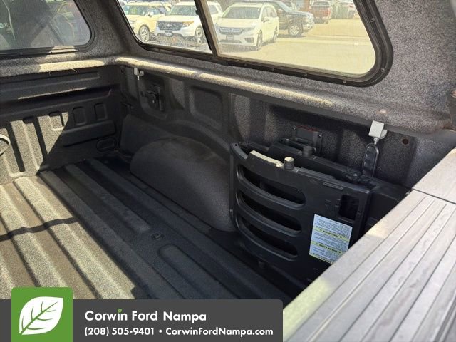 Used 2015 Ford F150 Platinum w/ Technology Package image 32