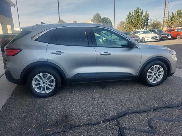Used 2022 Ford Escape SE image 8