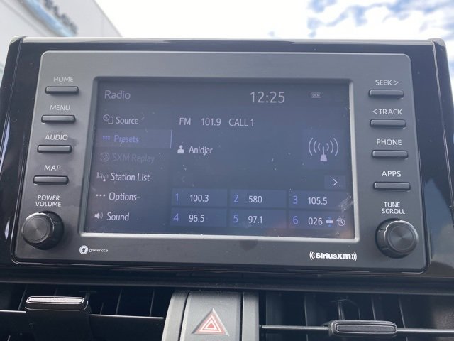 Used 2022 Toyota RAV4 XLE image 19