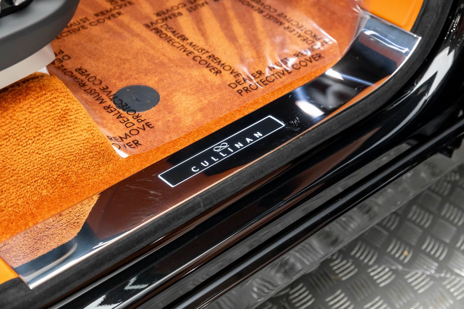 New 2026 Rolls-Royce Cullinan Black Badge image 39