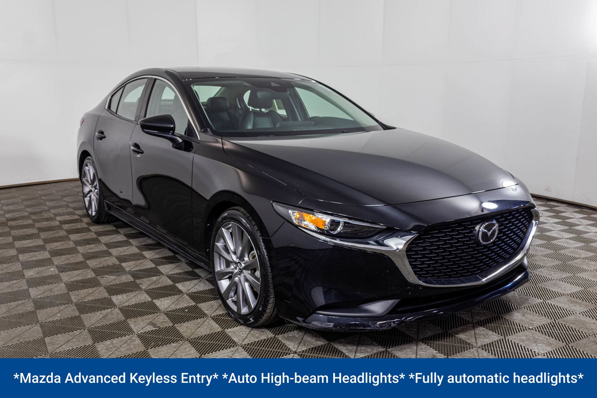 Used 2020 MAZDA MAZDA3 Sedan w/ Select Package FWD image 8