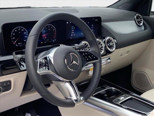 New 2025 Mercedes-Benz GLA 250 image 3