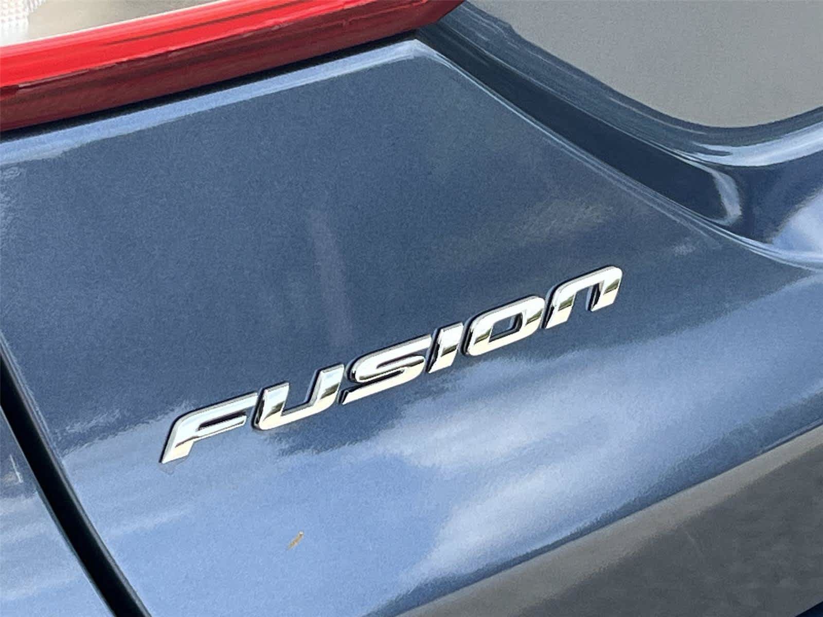 Used 2018 Ford Fusion S FWD image 11