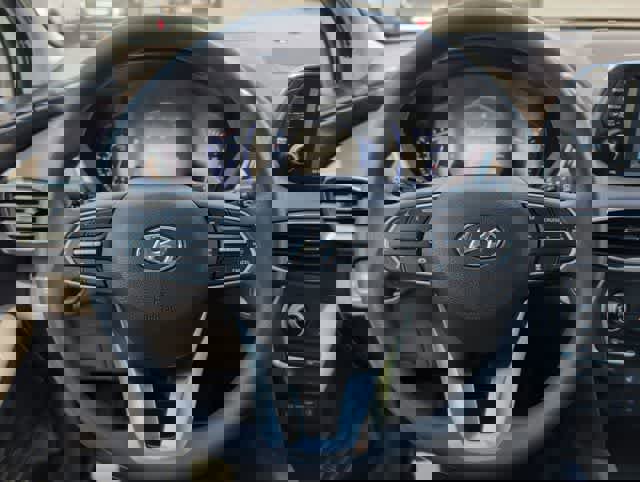 Used 2020 Hyundai Santa Fe SEL image 20