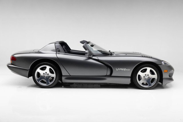 Used 2002 Dodge Viper RT/10 image 11