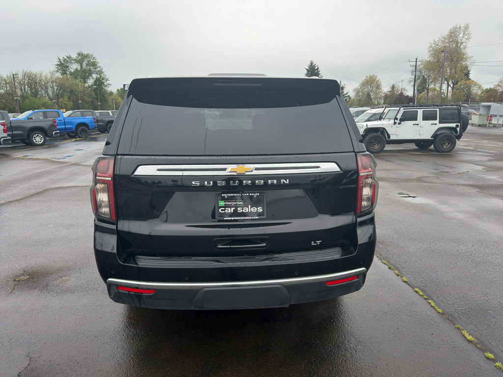 Used 2024 Chevrolet Suburban LT AWD/4WD image 6