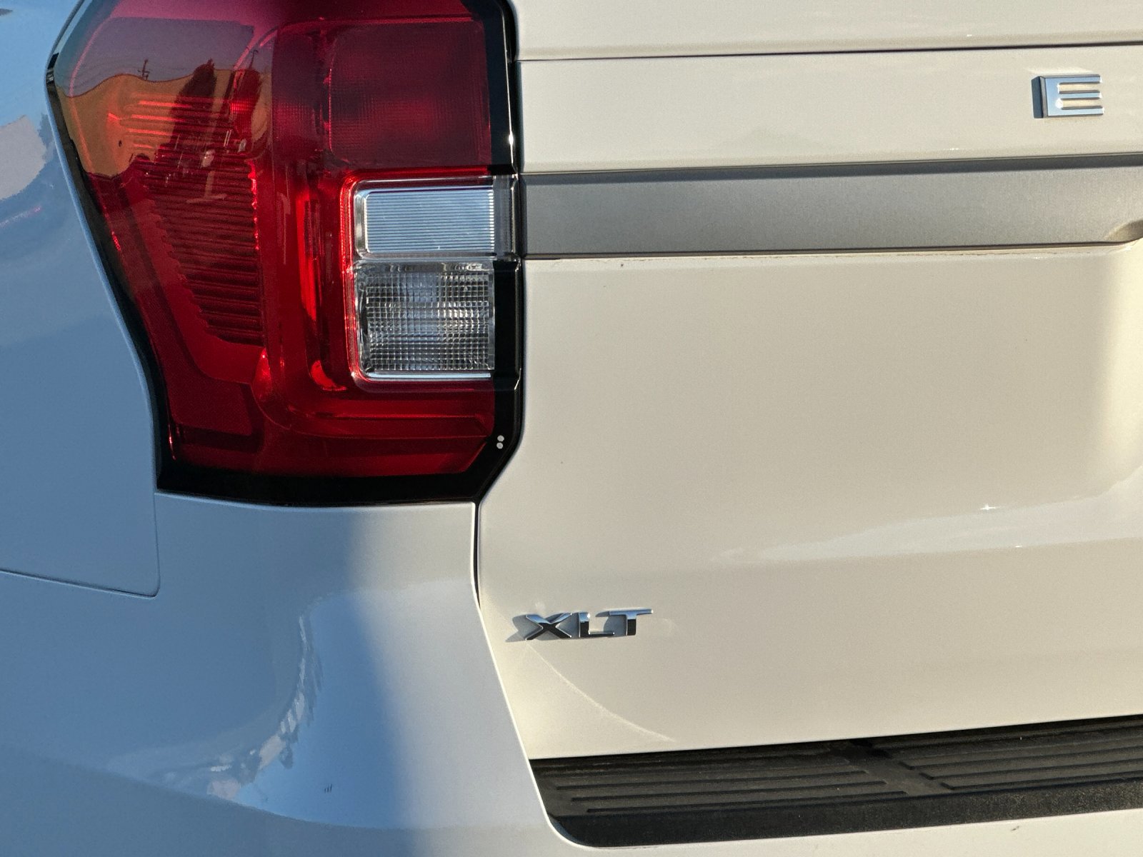 Certified 2024 Ford Expedition Max XLT image 28