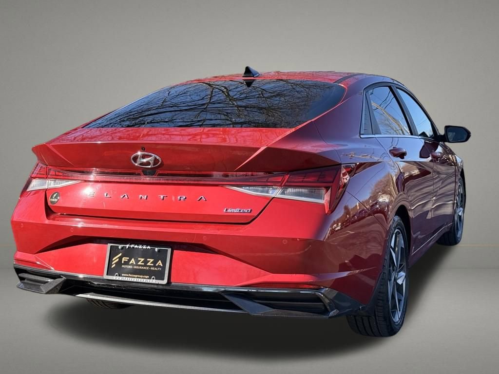 Used 2023 Hyundai Elantra Limited FWD image 5