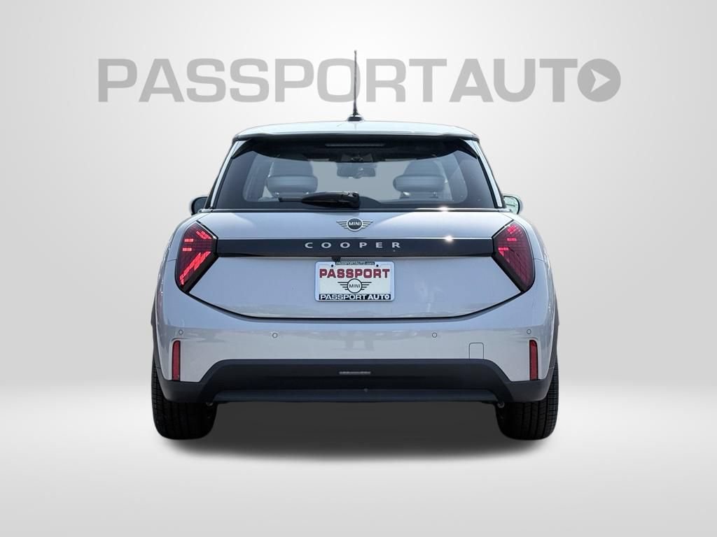 New 2026 MINI Cooper 2-Door Hardtop FWD image 5