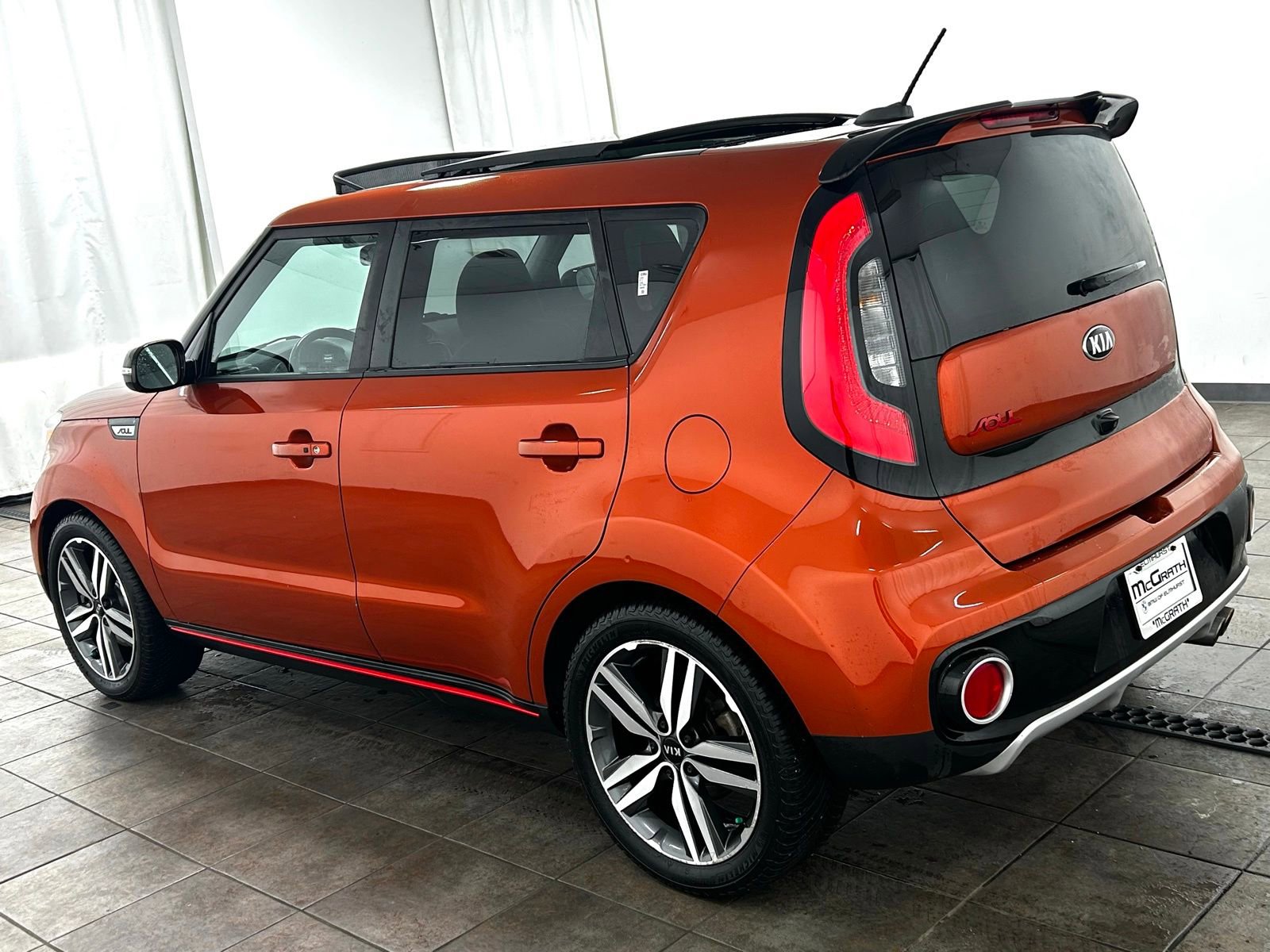 Used 2018 Kia Soul ! w/ Tech Package image 3