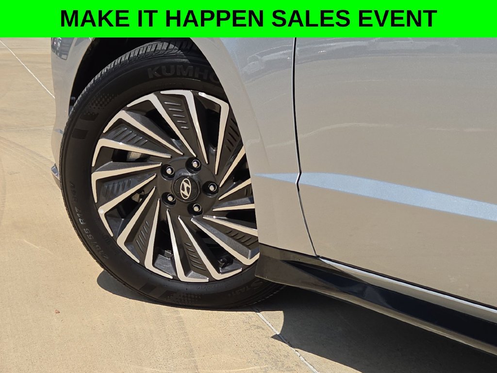 Used 2025 Hyundai Sonata SEL FWD image 30