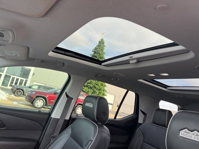 Used 2021 Chevrolet Traverse High Country image 18