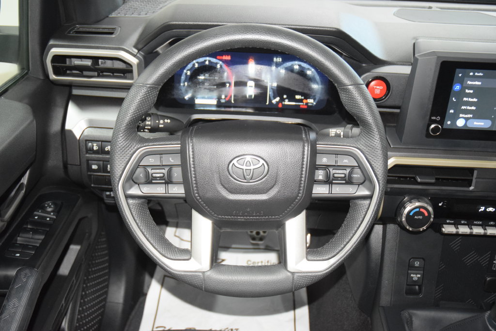 Used 2025 Toyota Tacoma TRD Sport AWD/4WD image 37