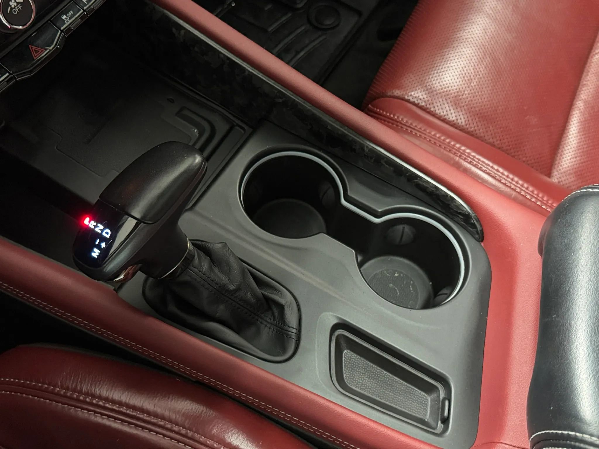 Used 2022 Dodge Durango SRT w/ Premium Interior Group AWD/4WD image 28