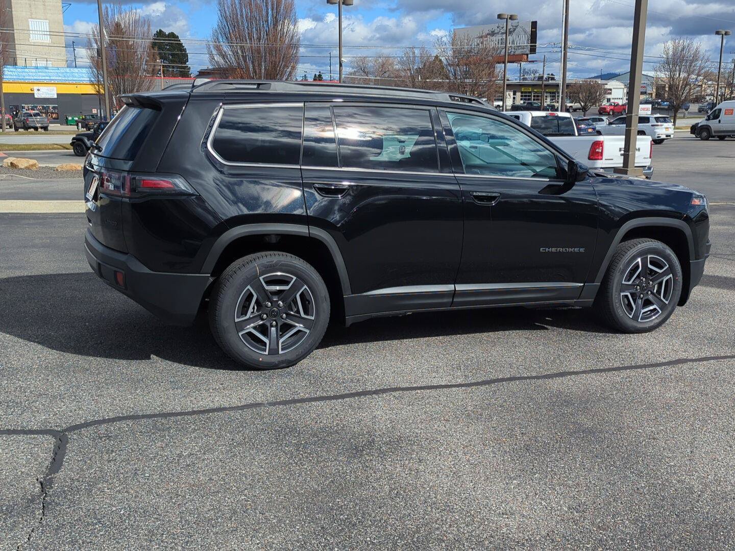 New 2026 Jeep Cherokee Laredo AWD/4WD image 6