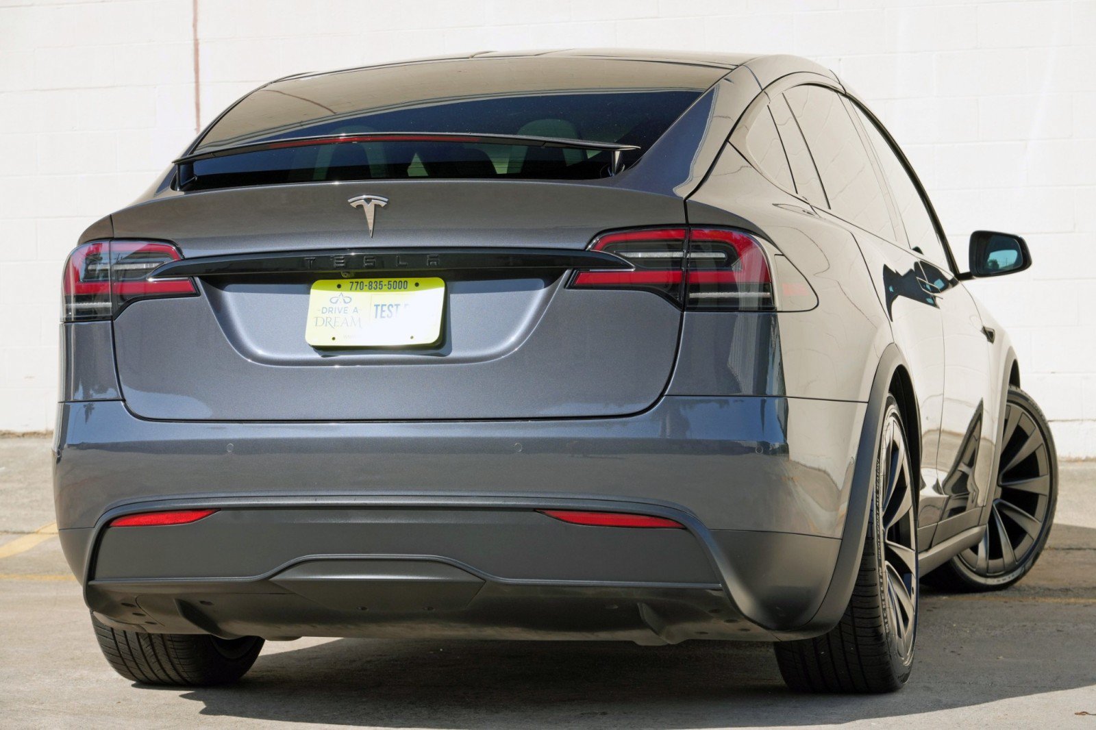 Used 2022 Tesla Model X AWD/4WD image 5