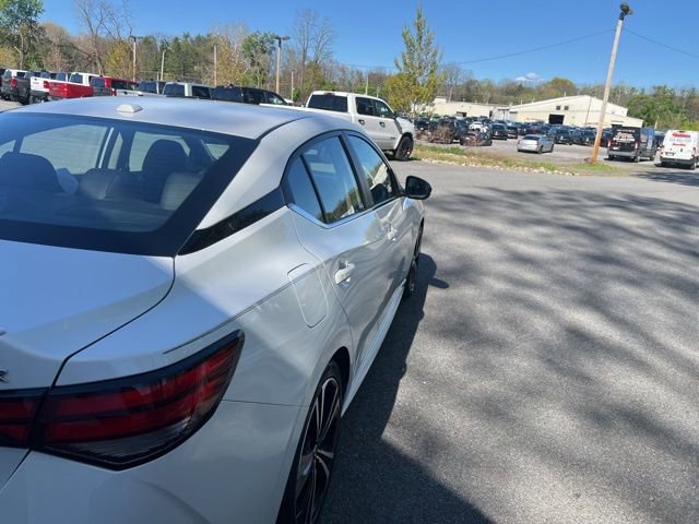 Used 2023 Nissan Sentra SR w/ SR Premium Package FWD image 6