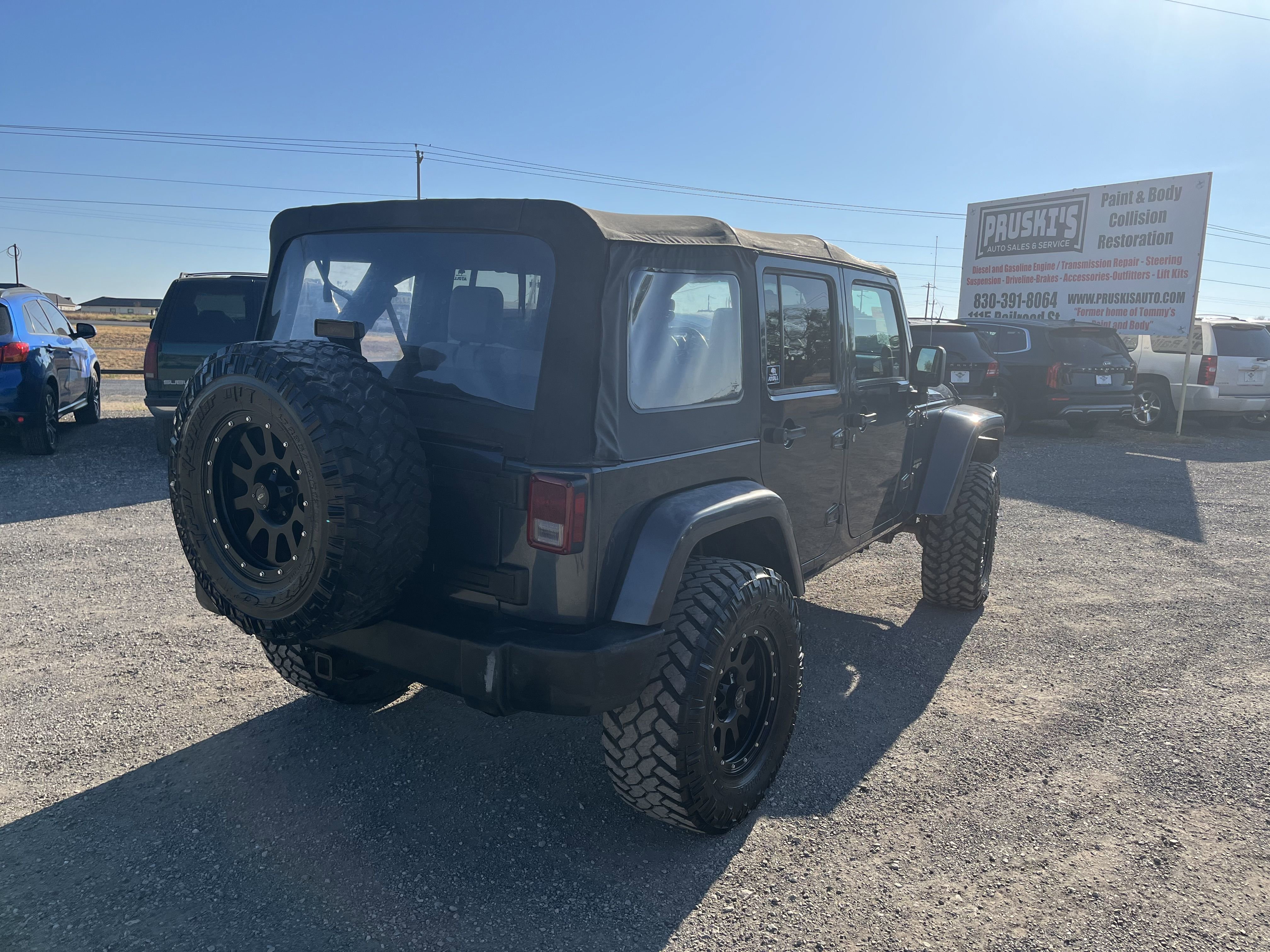 Used 2008 Jeep Wrangler Unlimited Sahara w/ Dual Top Group image 1