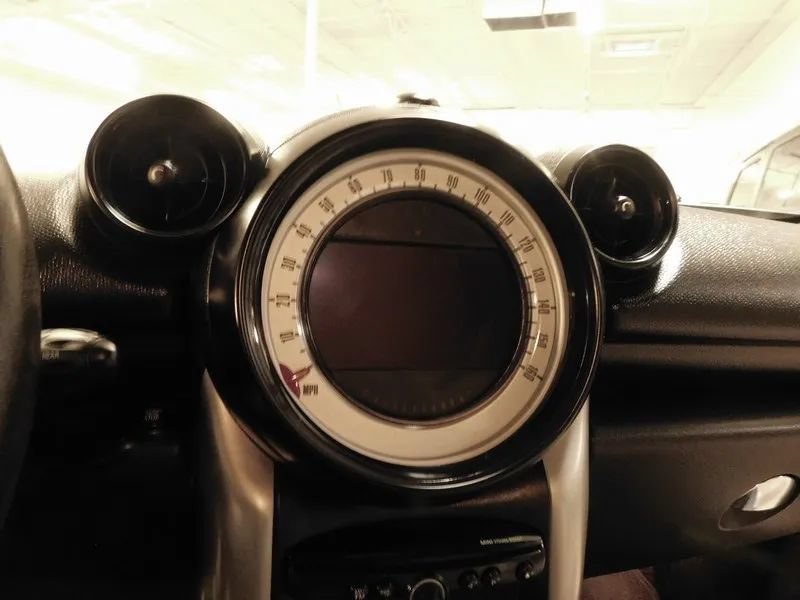 Used 2014 MINI Cooper Paceman FWD image 29