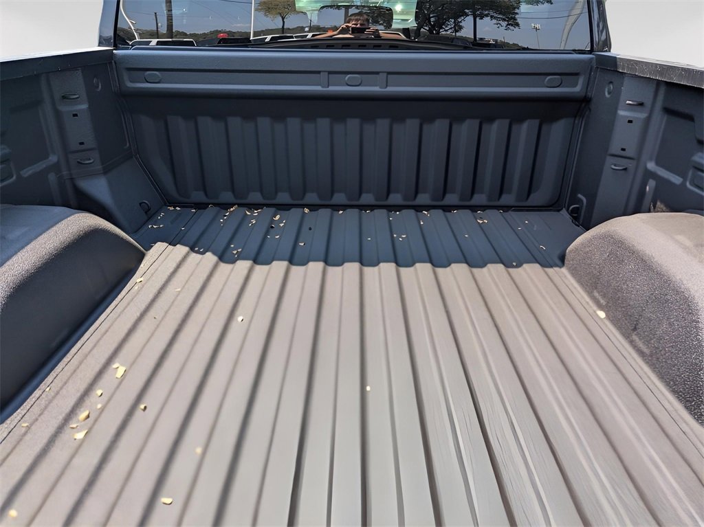 New 2025 GMC Sierra 1500 Elevation image 6
