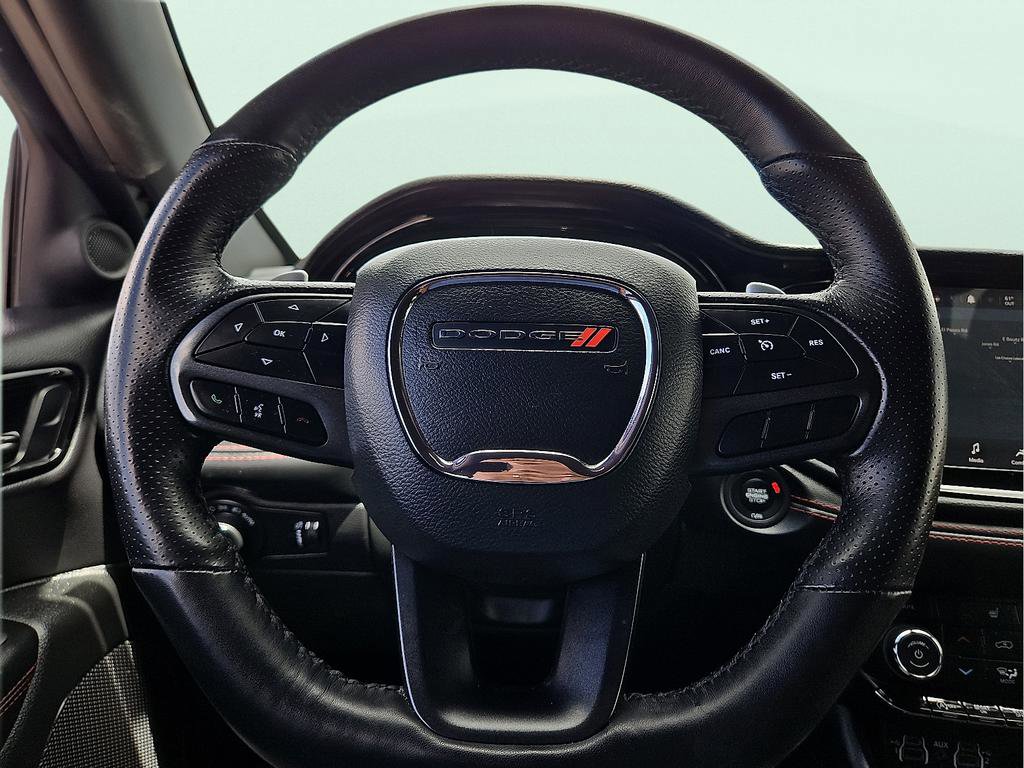 Used 2025 Dodge Durango GT RWD image 17