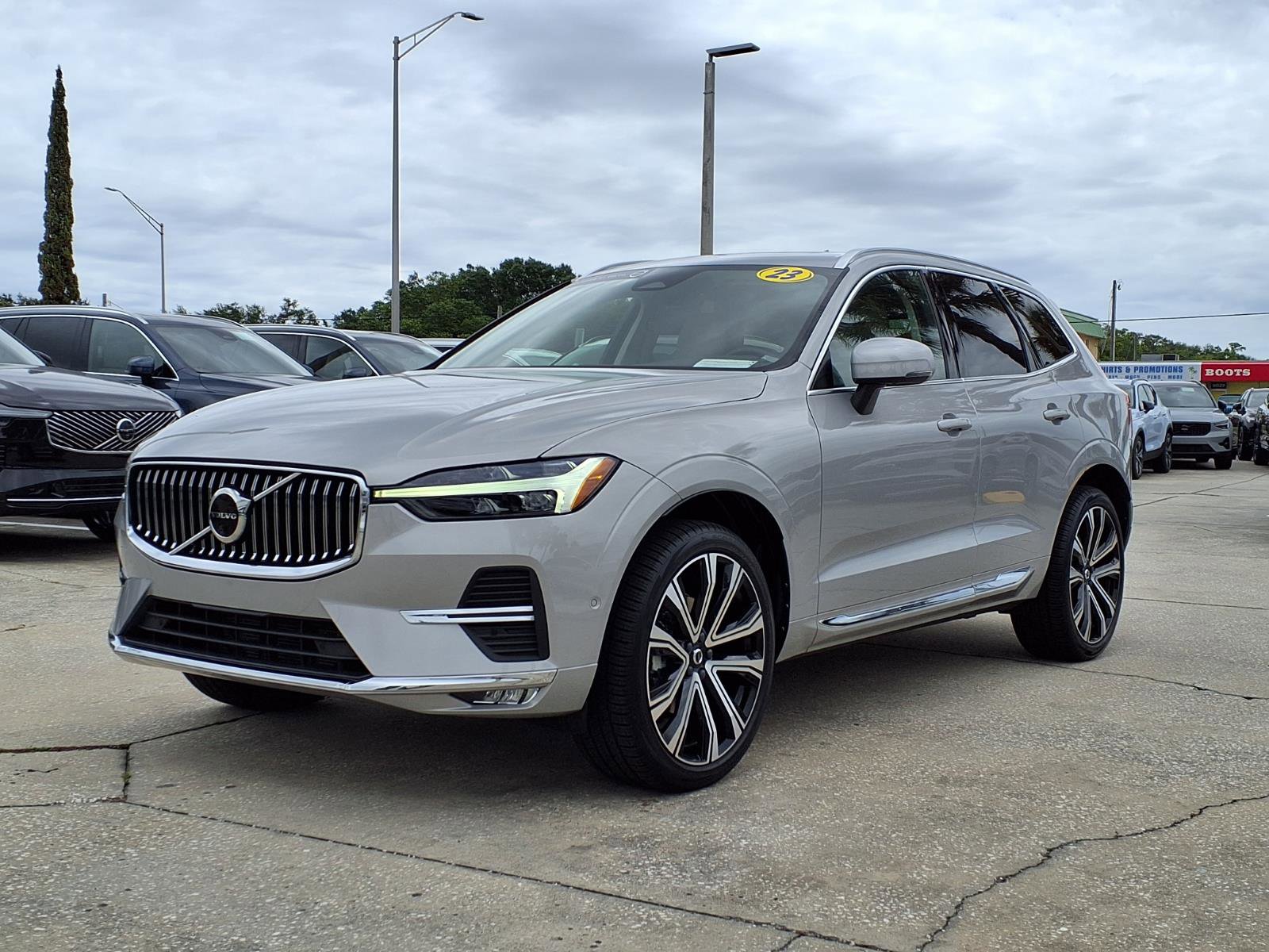 Certified 2023 Volvo XC60 B5 Ultimate w/ Protection Package Premier AWD/4WD image 3