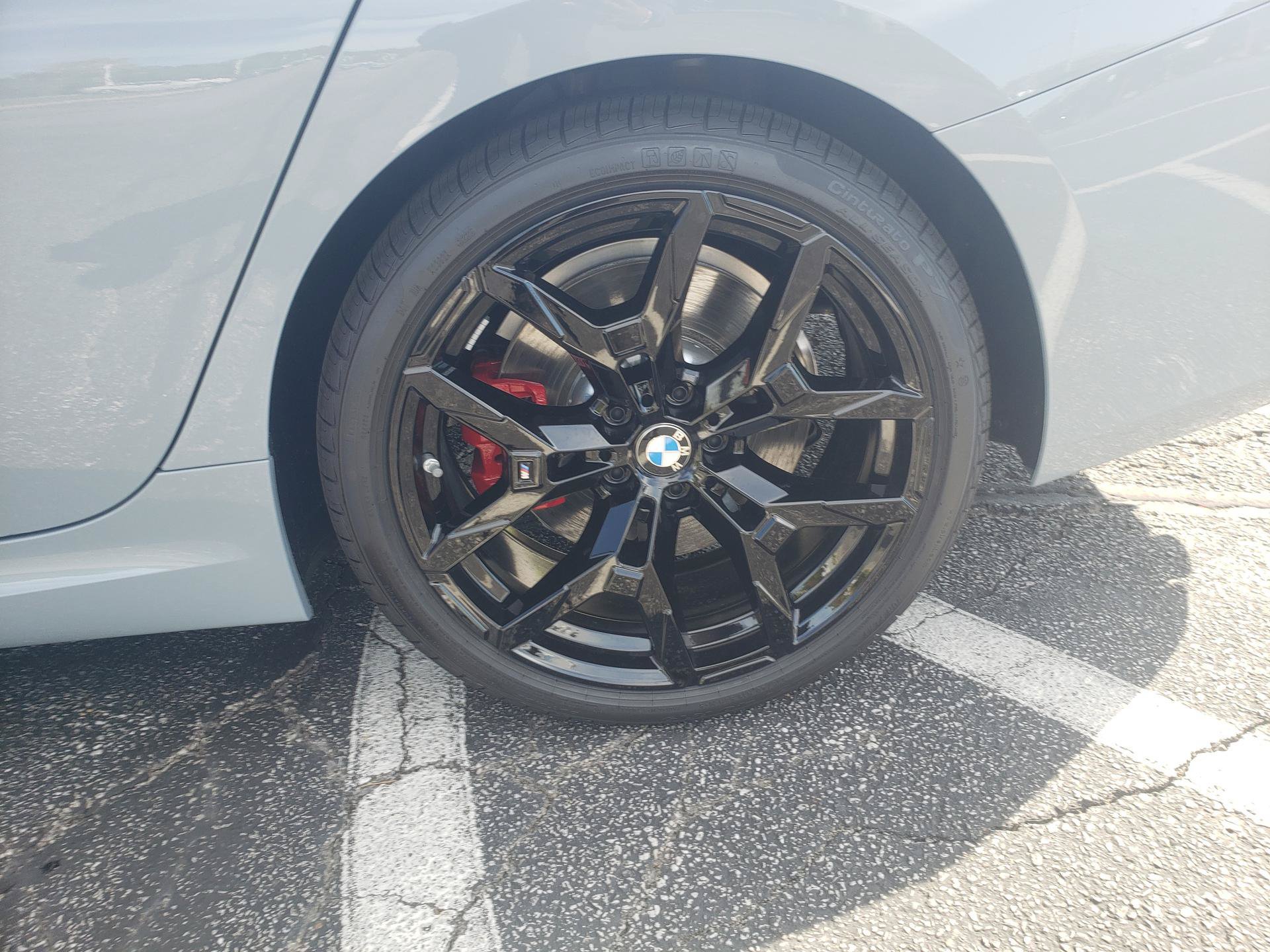 New 2026 BMW 330i xDrive Sedan w/ M Sport Package AWD/4WD image 24