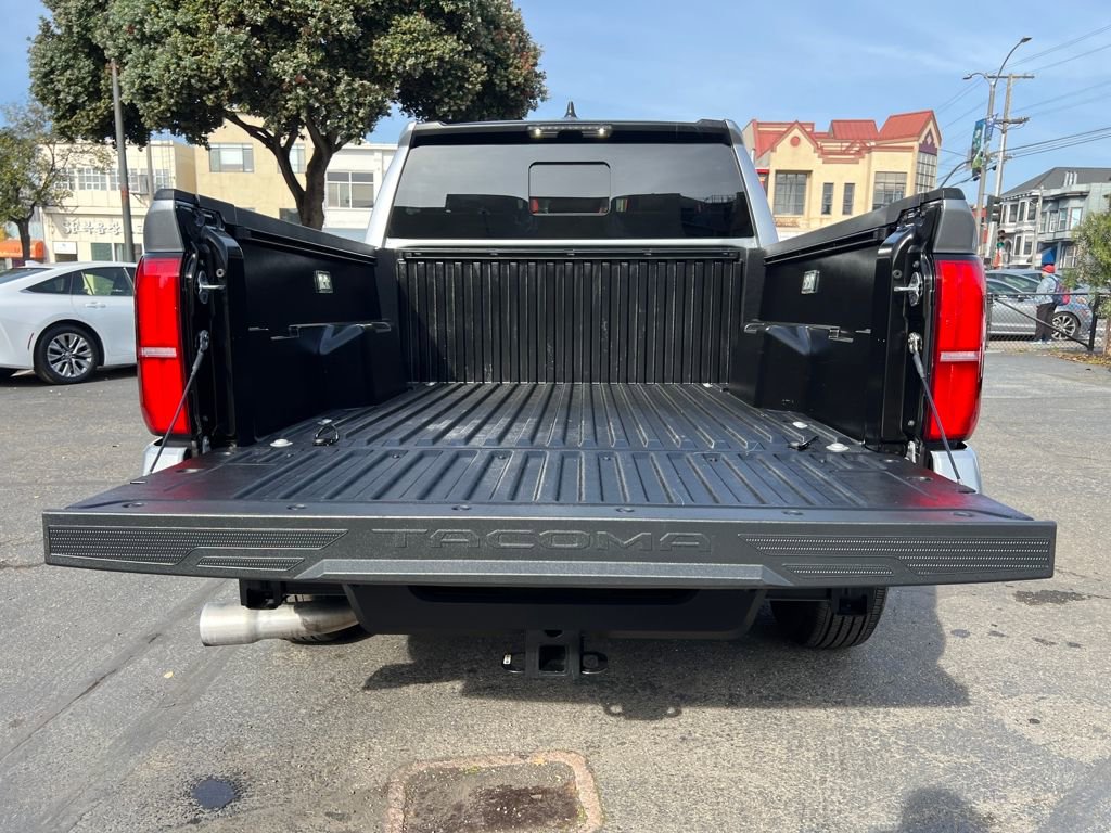 Certified 2025 Toyota Tacoma SR5 image 41
