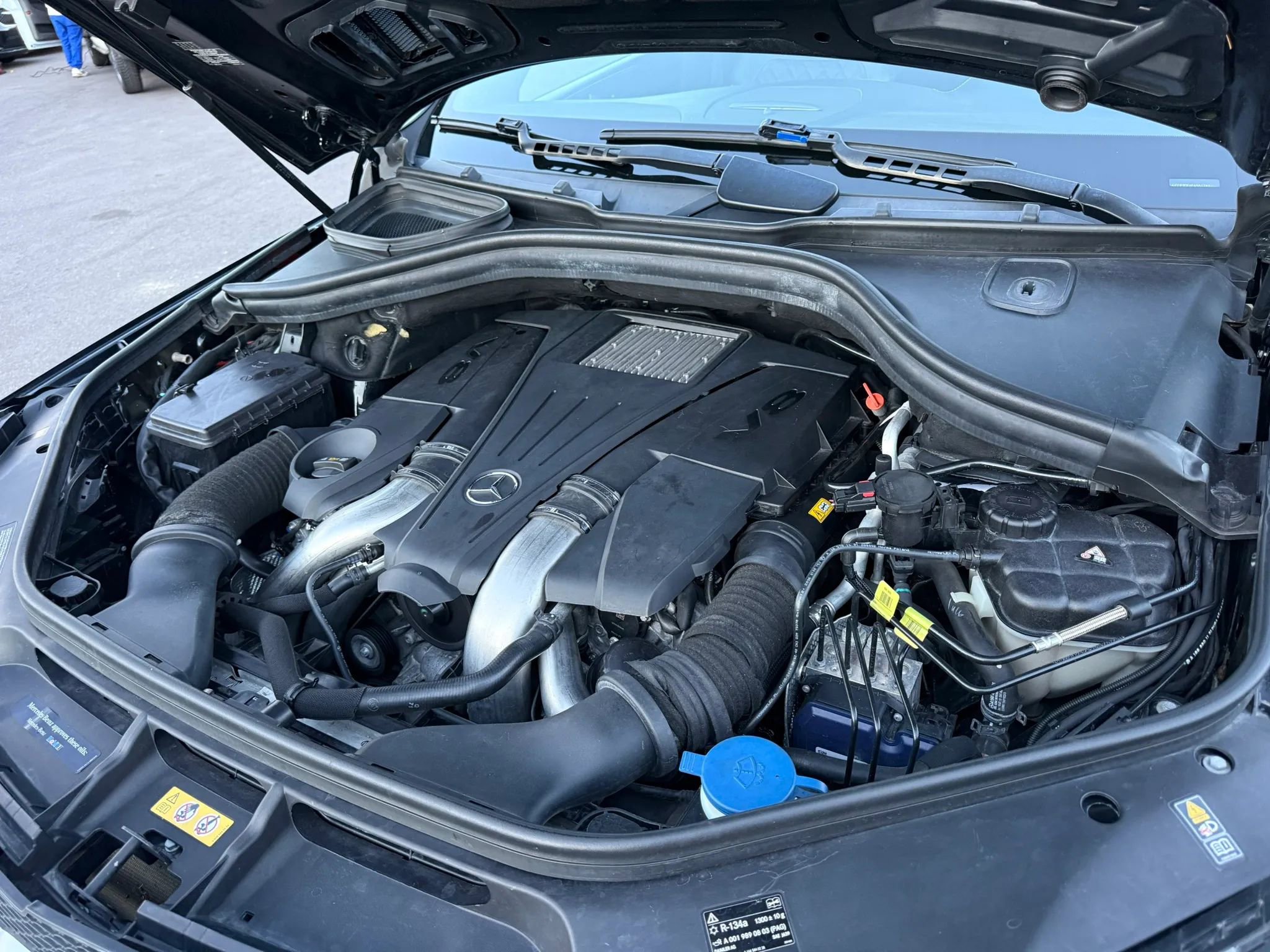 Used 2015 Mercedes-Benz GL 550 4MATIC image 52