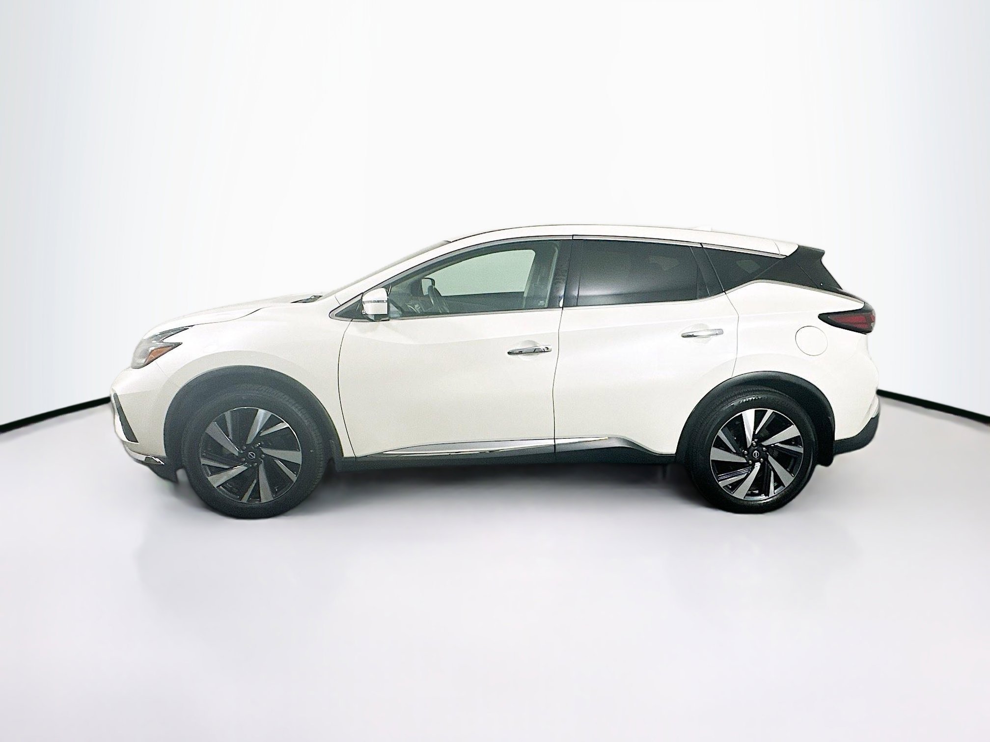 Used 2023 Nissan Murano SL w/ SL Moonroof Package image 4