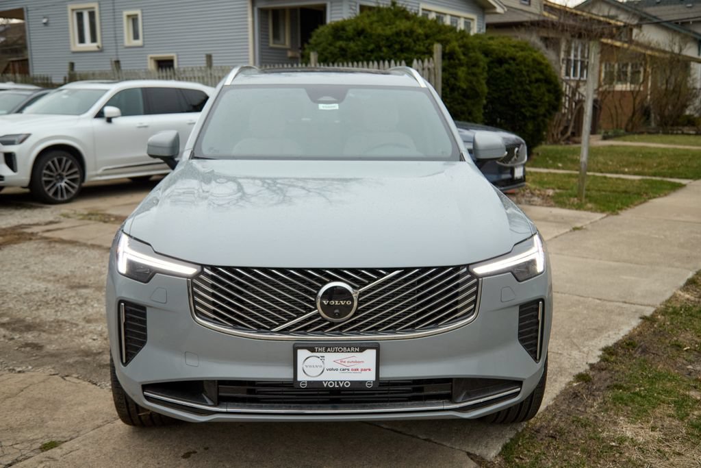 New 2026 Volvo XC90 T8 Plus w/ Protection Package Premier AWD/4WD image 5