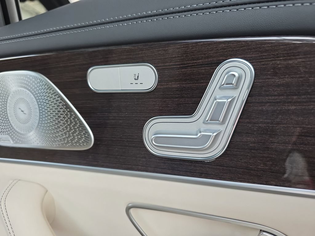 New 2026 Mercedes-Benz GLS 63 AMG 4MATIC image 16
