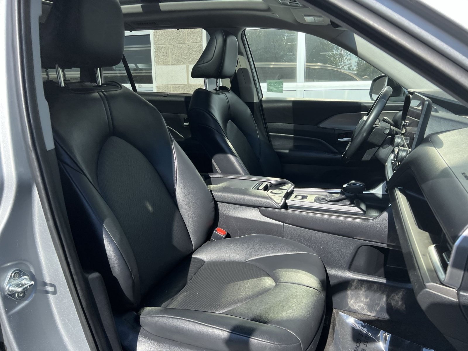 Used 2024 Toyota Grand Highlander AWD Hybrid image 27