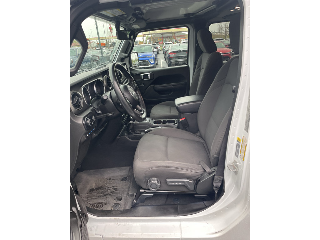 Used 2023 Jeep Wrangler Unlimited w/ Cold Weather Group AWD/4WD image 13